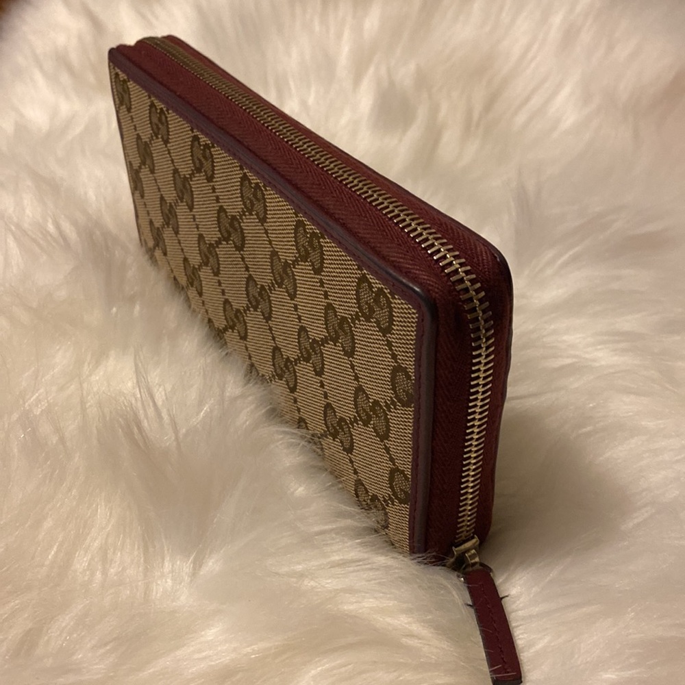 Authentic Gucci Long Zipper Wallet - Picture 5 of 10
